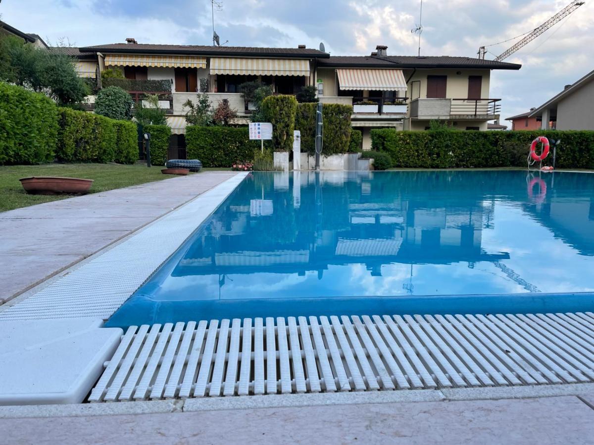 Rosy apt Sirmione
